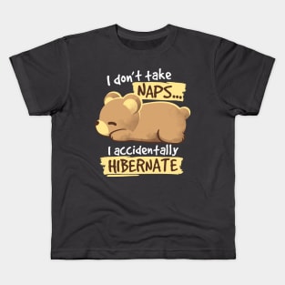 Bear takes naps Kids T-Shirt